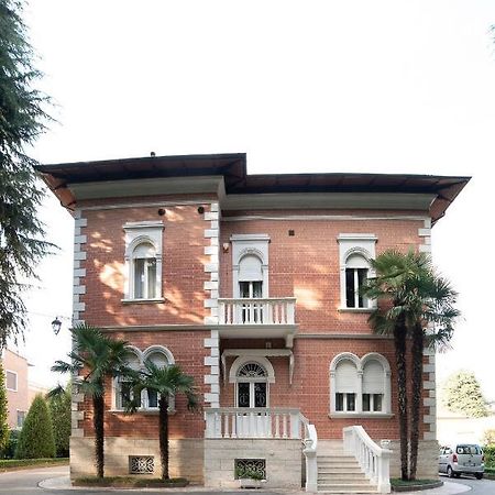 B&B Matteotti Luxury Home Vignola  Bagian luar foto