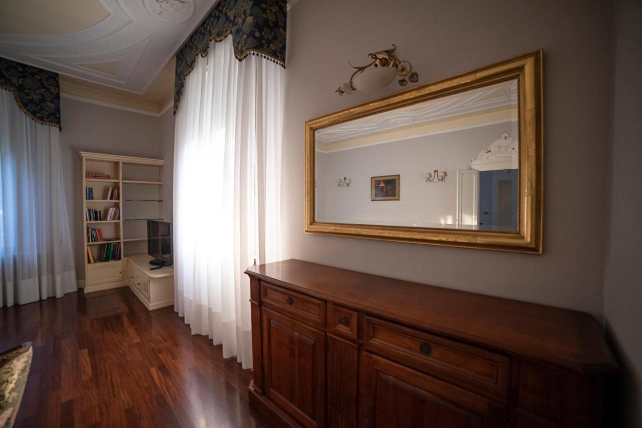 B&B Matteotti Luxury Home Vignola  Bagian luar foto