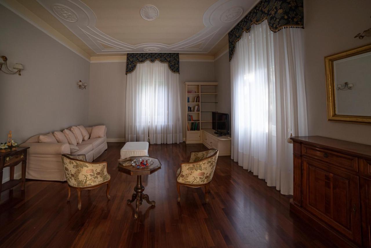 B&B Matteotti Luxury Home Vignola  Bagian luar foto
